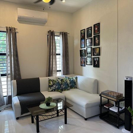 Home Away From Home. Bacolod Dış mekan fotoğraf